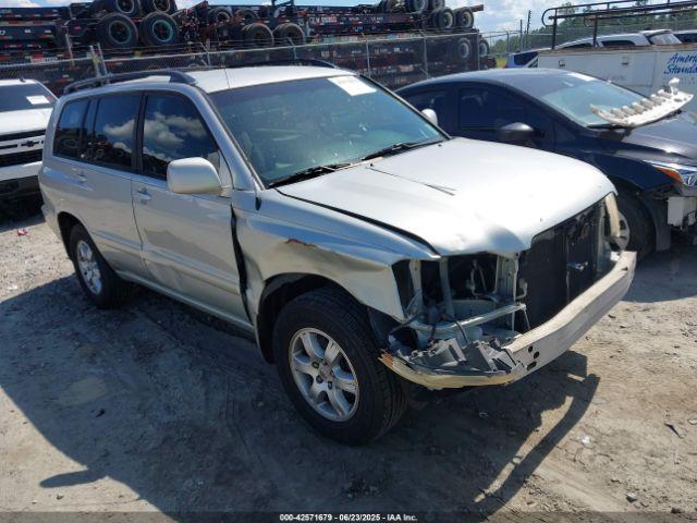  Salvage Toyota Highlander