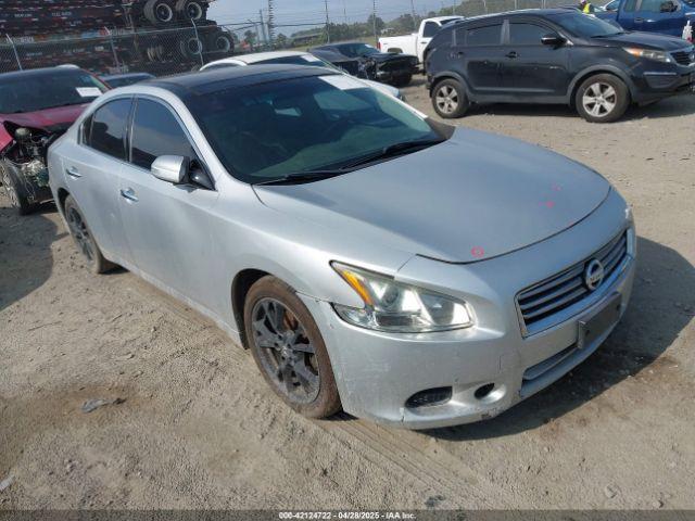  Salvage Nissan Maxima