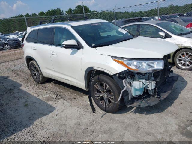  Salvage Toyota Highlander