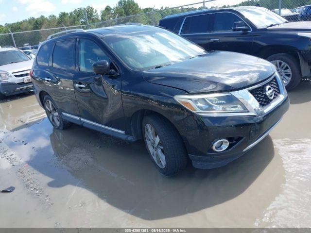  Salvage Nissan Pathfinder