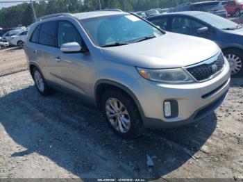  Salvage Kia Sorento