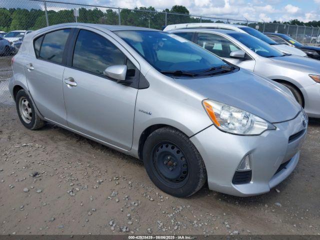  Salvage Toyota Prius c