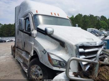  Salvage Freightliner New Cascadia 126