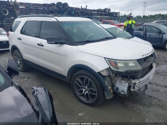  Salvage Ford Explorer