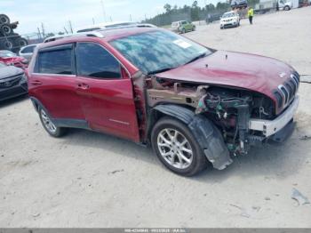  Salvage Jeep Cherokee