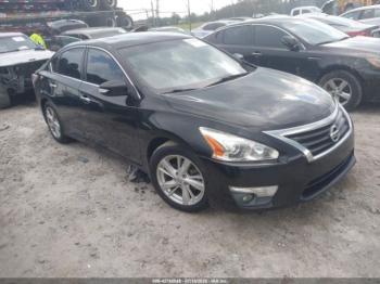  Salvage Nissan Altima