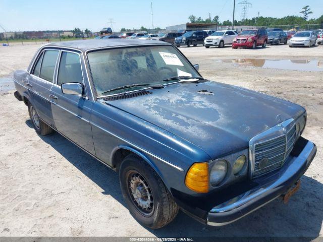  Salvage Mercedes-Benz 300