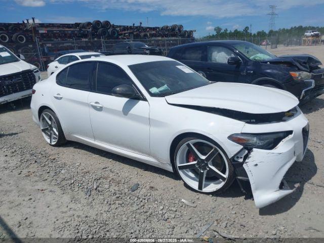  Salvage Alfa Romeo Giulia