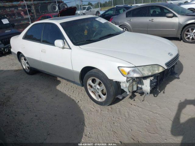  Salvage Lexus Es
