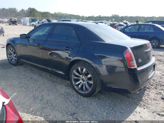  Salvage Chrysler 300