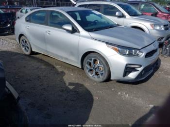  Salvage Kia Forte