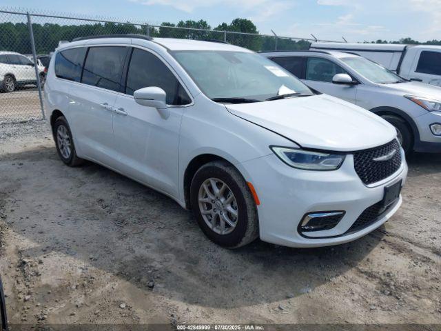  Salvage Chrysler Pacifica