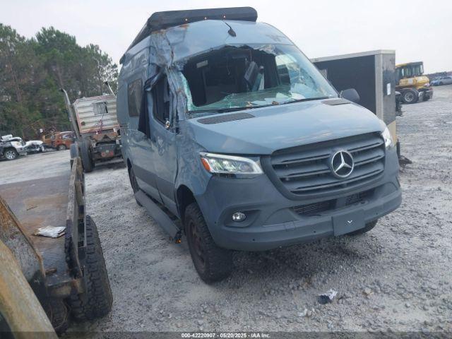  Salvage Mercedes-Benz Sprinter 2500