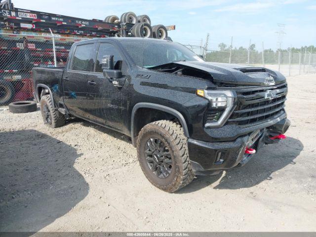  Salvage Chevrolet Silverado 2500