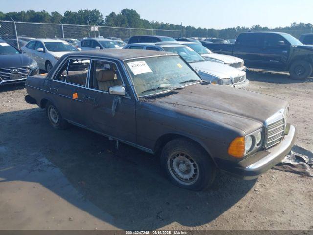  Salvage Mercedes-Benz 300