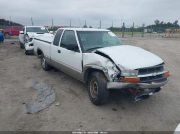  Salvage Chevrolet S-10