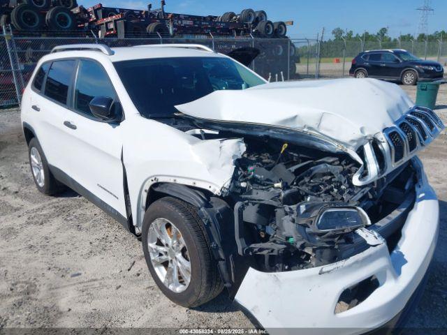  Salvage Jeep Cherokee