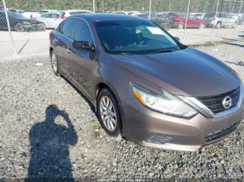  Salvage Nissan Altima