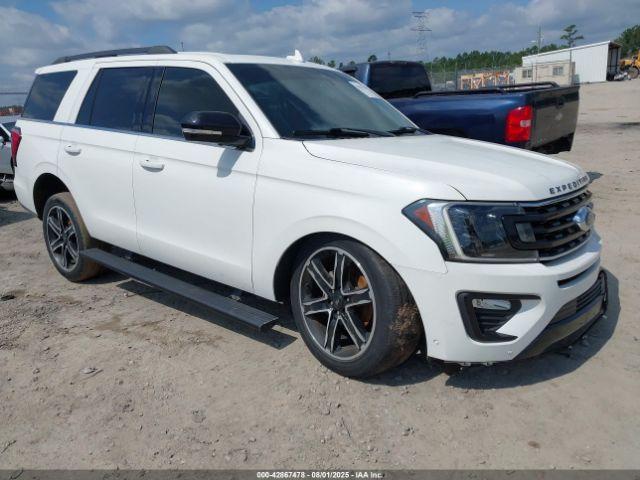  Salvage Ford Expedition