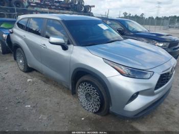  Salvage Toyota Highlander