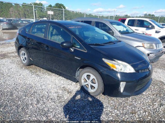  Salvage Toyota Prius