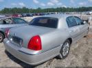 Lincoln Towncar Signature Limited Image 7