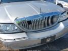 Lincoln Towncar Signature Limited Image 9