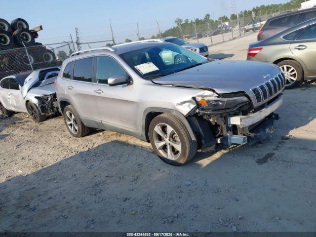  Salvage Jeep Cherokee