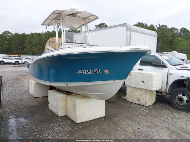  Salvage Sea Hunt 19.6 Center Console