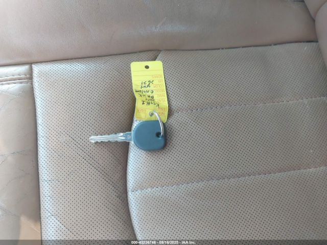 Buick Enclave Premium Image 13