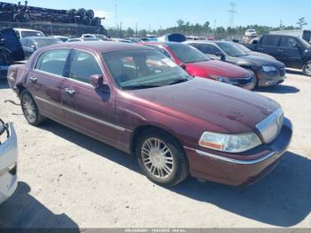  Salvage Lincoln Towncar