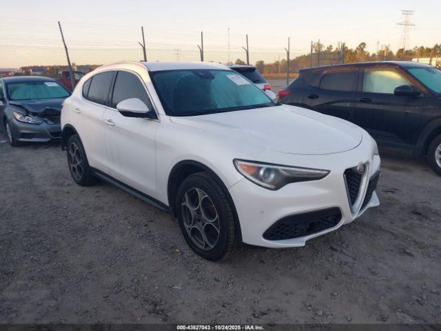  Salvage Alfa Romeo Stelvio