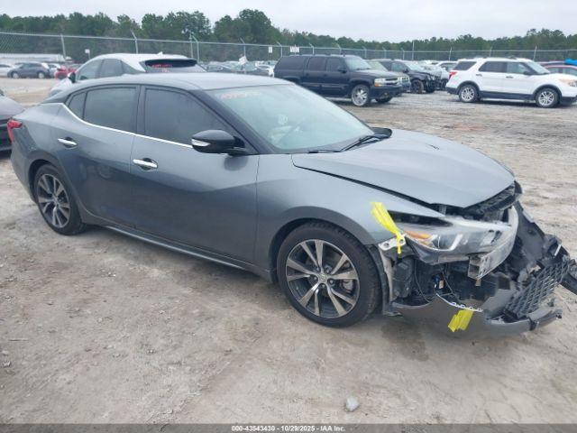  Salvage Nissan Maxima