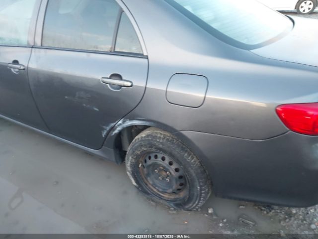 Toyota Corolla Le Image 5