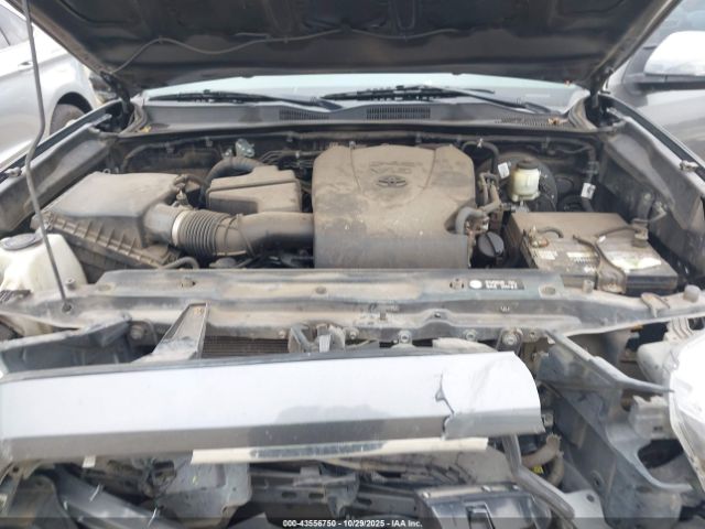 Toyota Tacoma Limited Image 10