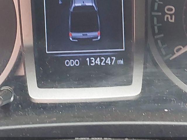 Toyota Tacoma Limited Image 16