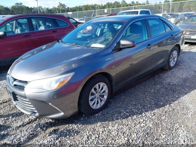 Toyota Camry Le Image 2