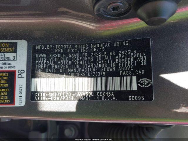 Toyota Camry Le Image 6