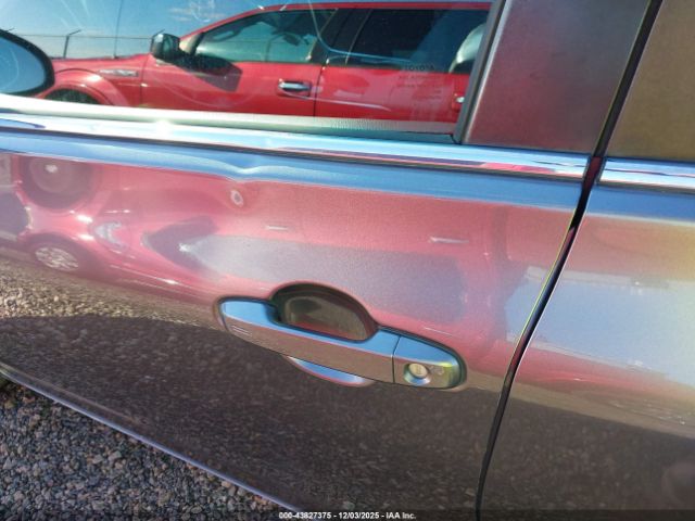 Toyota Camry Le Image 15