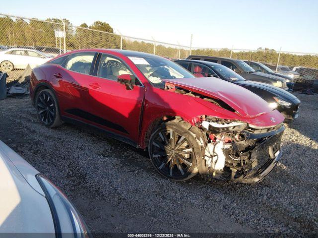  Salvage Toyota Crown