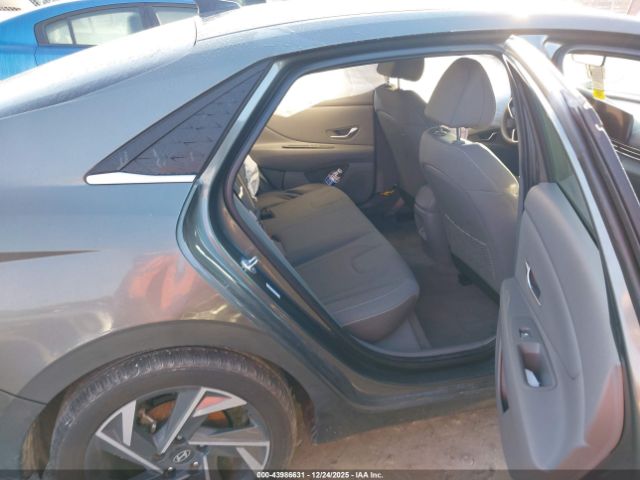 Hyundai ELANTRA Sel Convenience Image 6