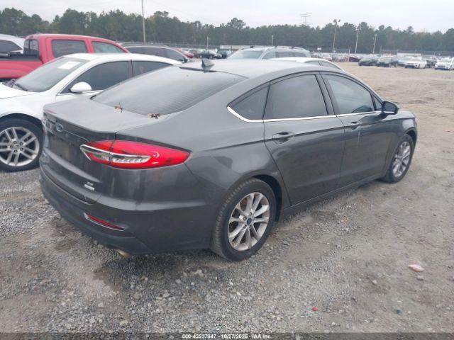 Ford Fusion Se Image 2