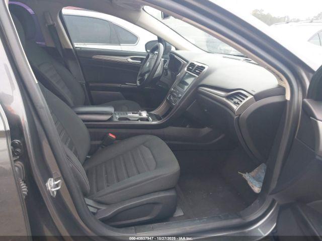 Ford Fusion Se Image 11