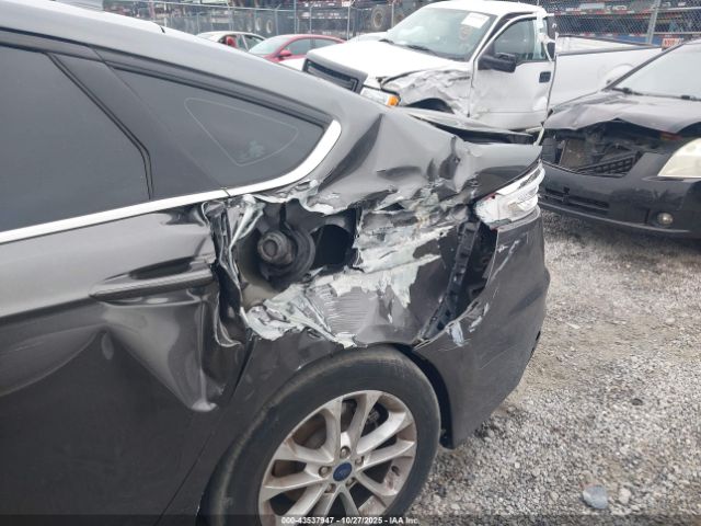 Ford Fusion Se Image 12