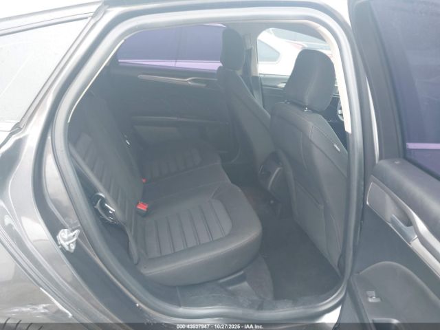 Ford Fusion Se Image 14