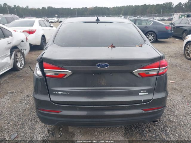 Ford Fusion Se Image 16