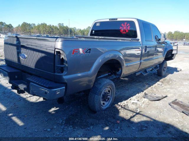 Ford F-250 Xlt Image 16