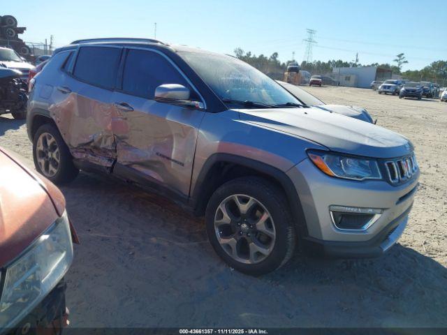  Salvage Jeep Compass