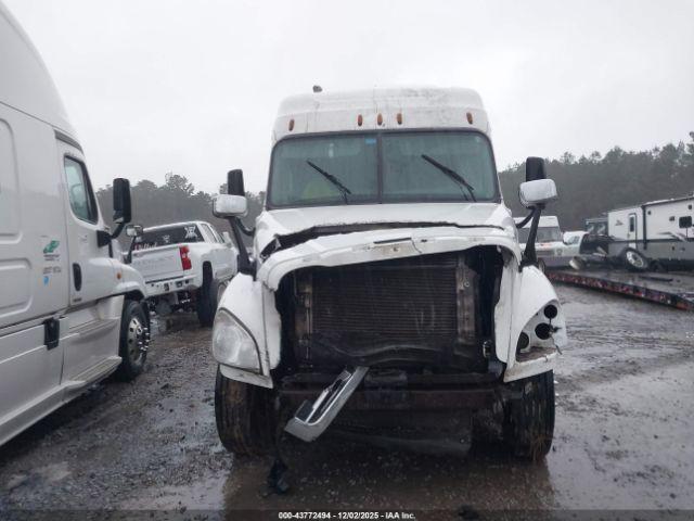 Freightliner Cascadia 125 Image 3