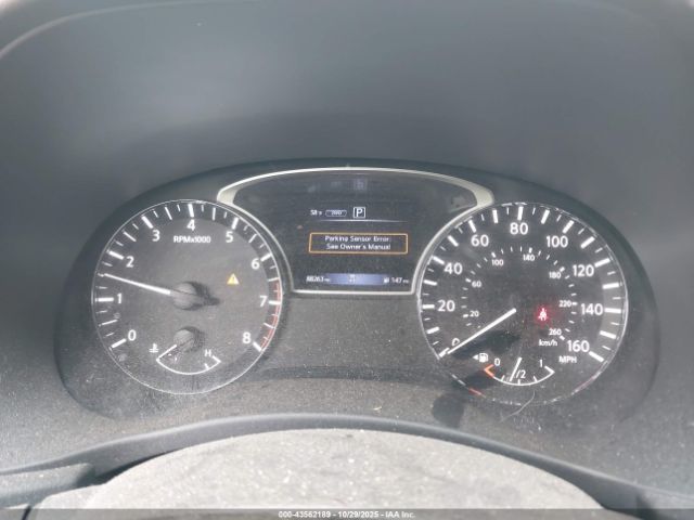 Nissan Pathfinder S 4wd Image 4